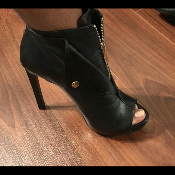 BCBG peeptoe booties - Picture 2 of 3